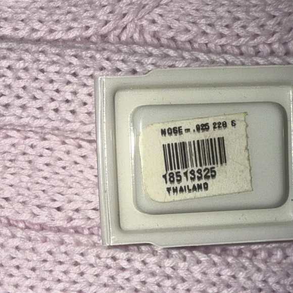 Green stud nose ring - Picture 5 of 5